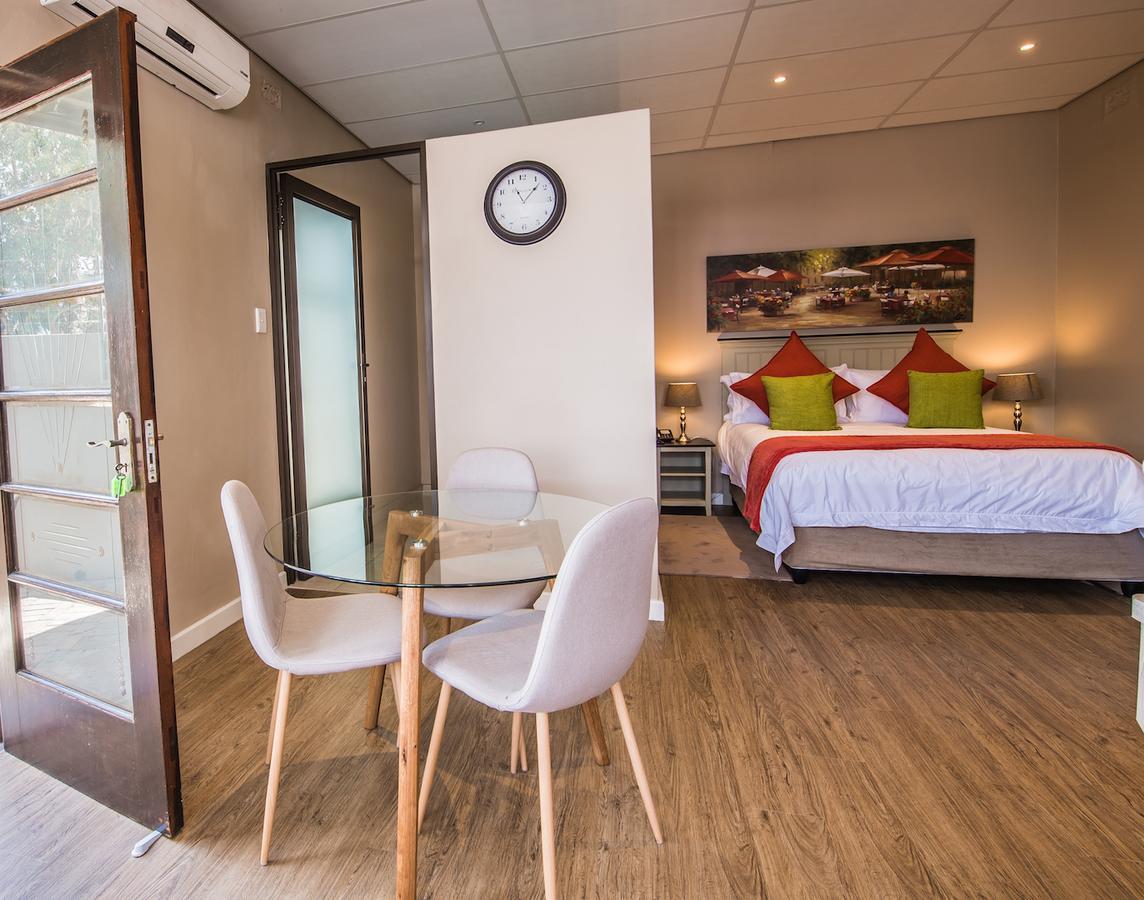 A&A Guesthouse Port Elizabeth Exterior foto